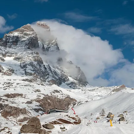 Hellochalet - The Alpine - Studio, Walk To Slopes Breuil-Cervinia